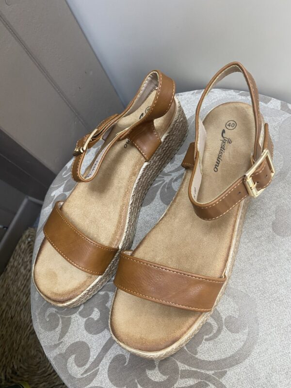 Sandalia camel 40
